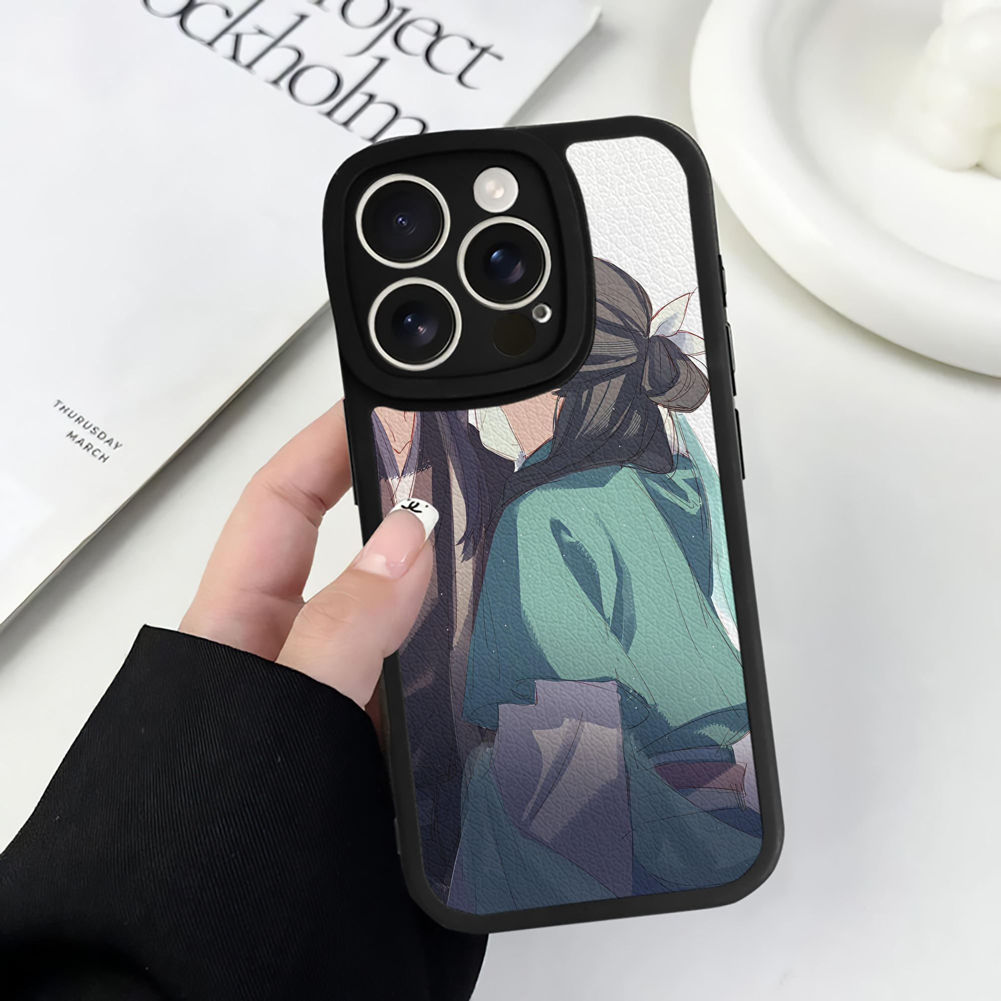 （画像用） 薬屋のひとりごと The Apothecary Diaries 【iPhone 16シリーズ対応】シリコンスマホケース（レザー調） 材質：シリコン